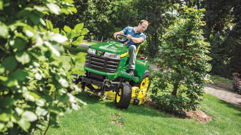 2025 John Deere X750 - Image 2