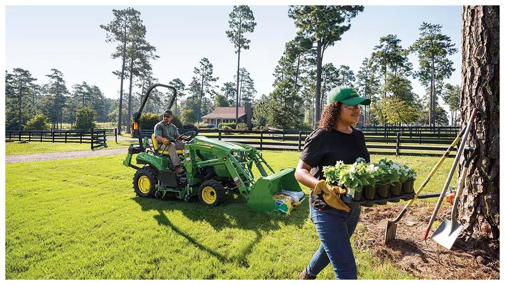 2025 John Deere 1023E - Image 3