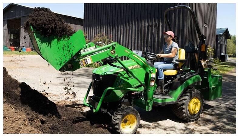 2025 John Deere 1025r - Image 4