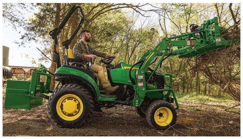 2025 John Deere 2025r - Image 3