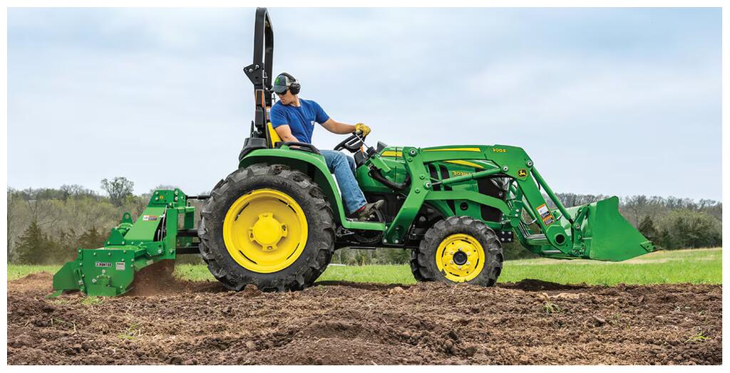 2025 John Deere 3032E - Image 2
