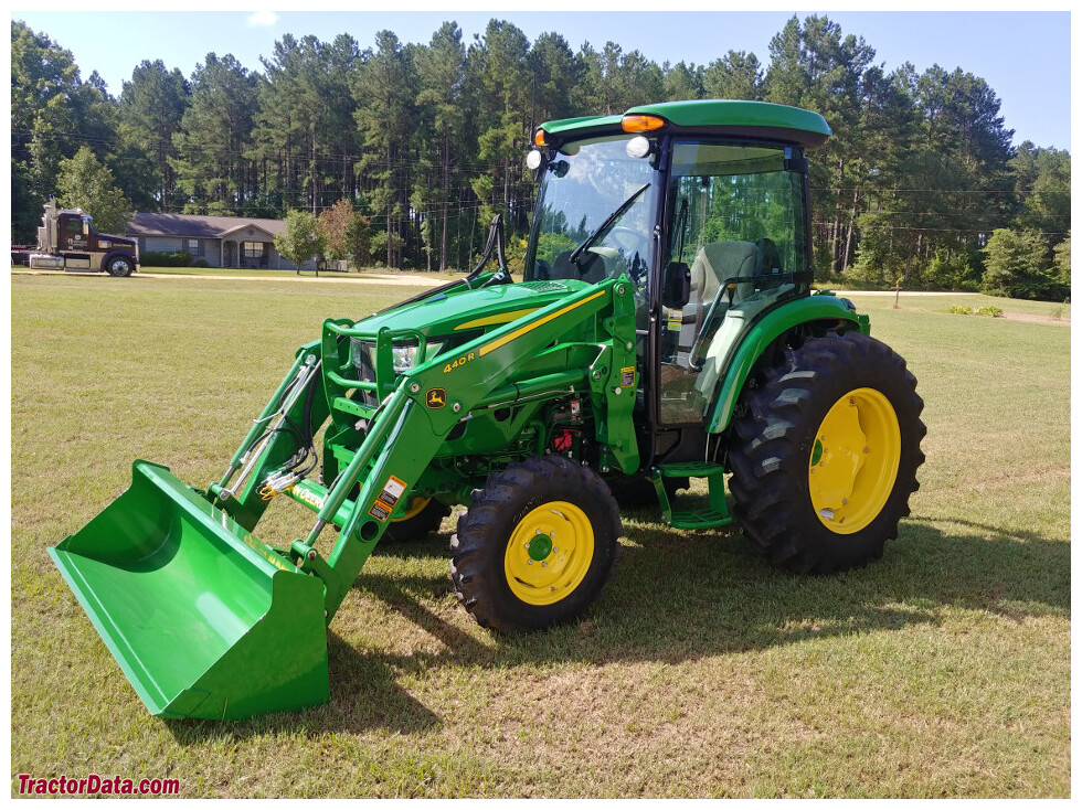 2025 John Deere 4044R - Image 4