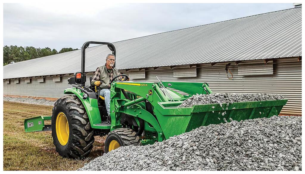 2025 John Deere 4066M - Image 3